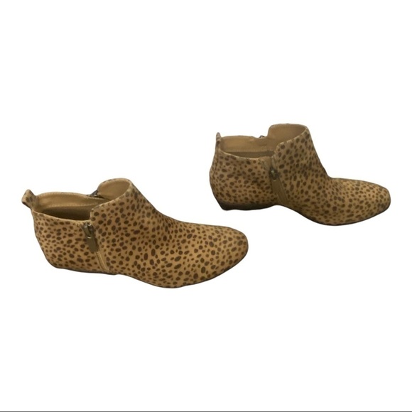 Eva & Zoe Khloe Leopard Booties, Size 6.5 - Picture 8 of 10